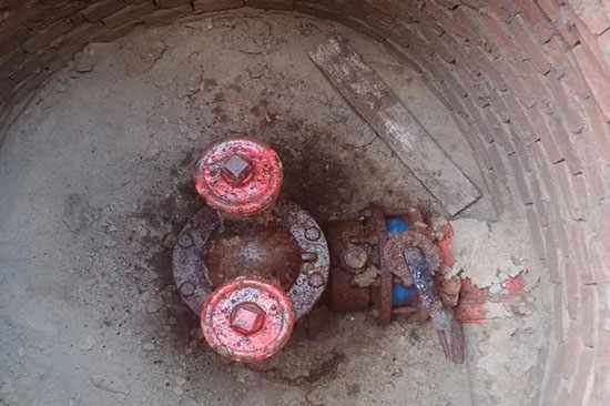 老舊小區(qū)消防設施不多物業(yè)自己做消防維?？梢詥?></div>
              <p>老舊小區(qū)消防設施不多物業(yè)自己做消防維?？梢詥?/p>
              </a> </li>
            <li> <a href=