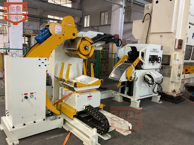 「智能升級」三合一送料機(jī)如何實(shí)現(xiàn)汽車配件沖壓良品率提升30%+